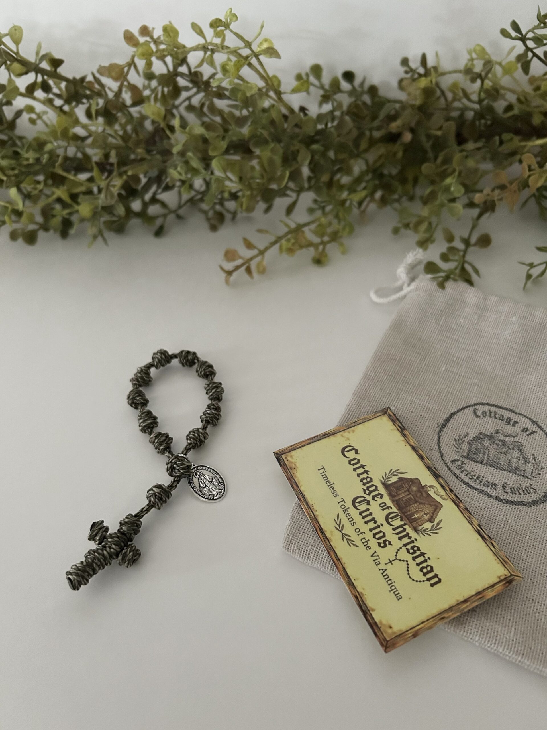 Forest Green Knotted Chaplet